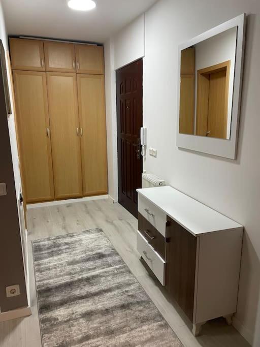 Sunny Prishtina Apartment Pristina Esterno foto